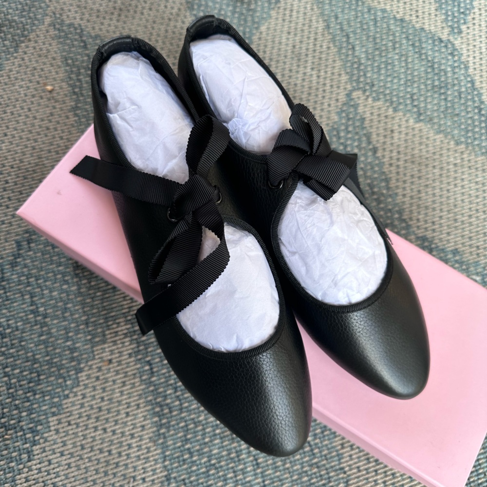 Intentionally Blank Valley Flats Sz 6